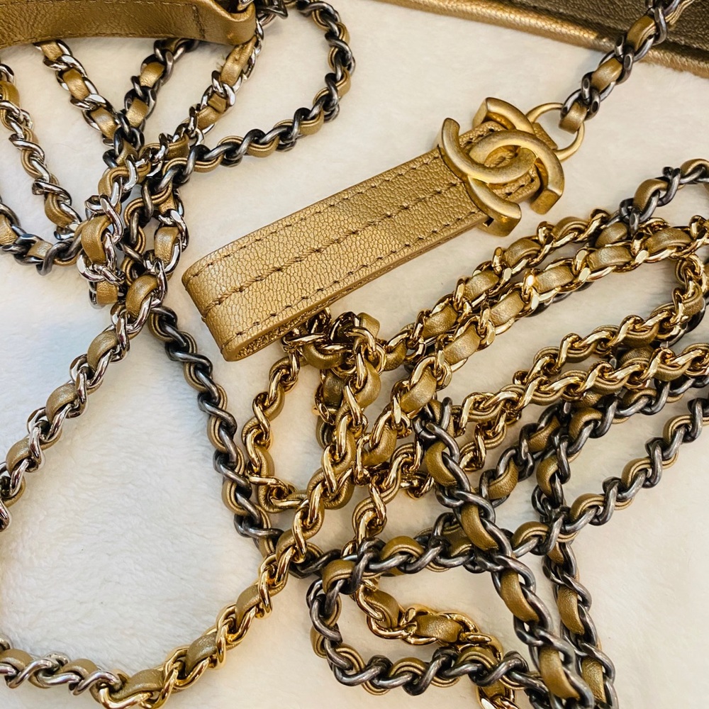 💓Sold💓Chanel Small Gabrielle Gold Ombré - Picture 8 of 16